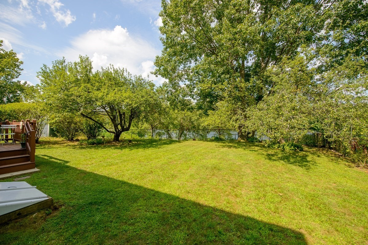 220 River Rd Property Photo 2