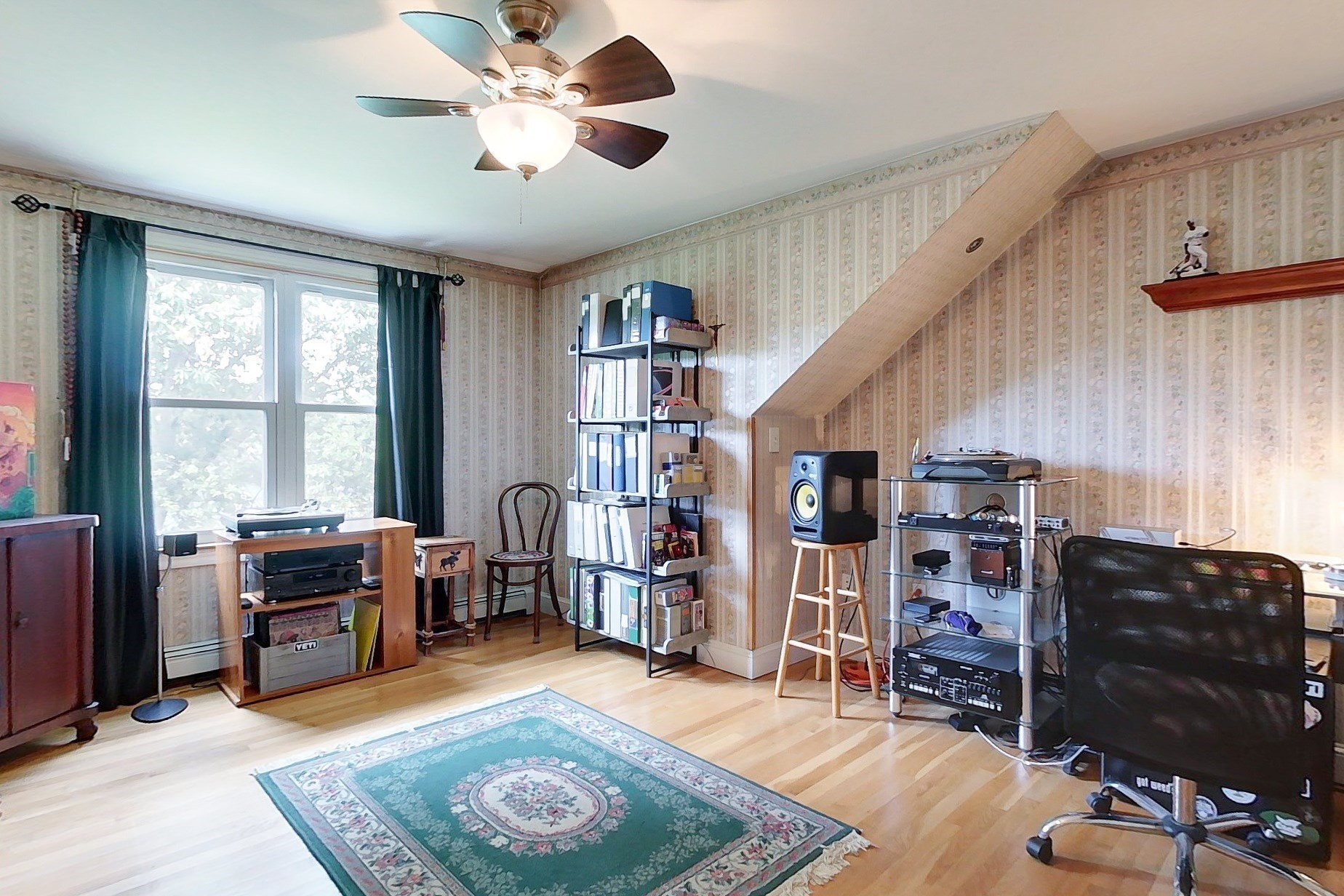 220 River Rd Property Photo 23
