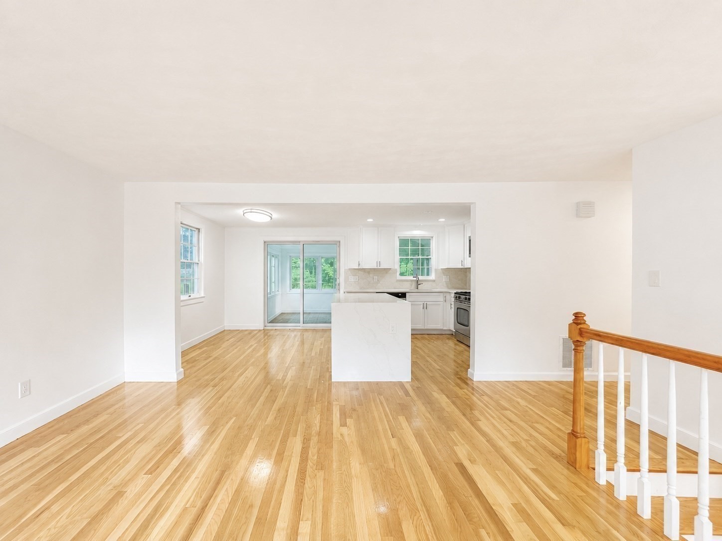 18 Linda St. Property Photo 8