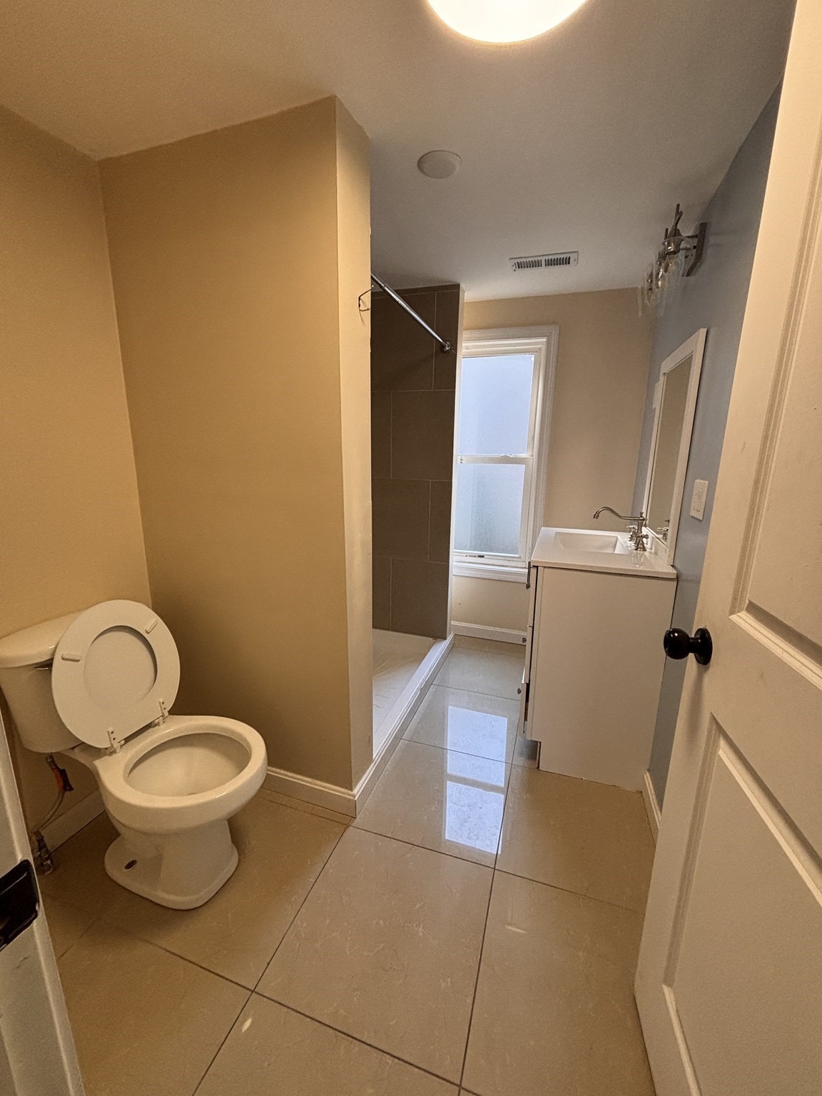 4 Crown St # 2 Property Photo 15