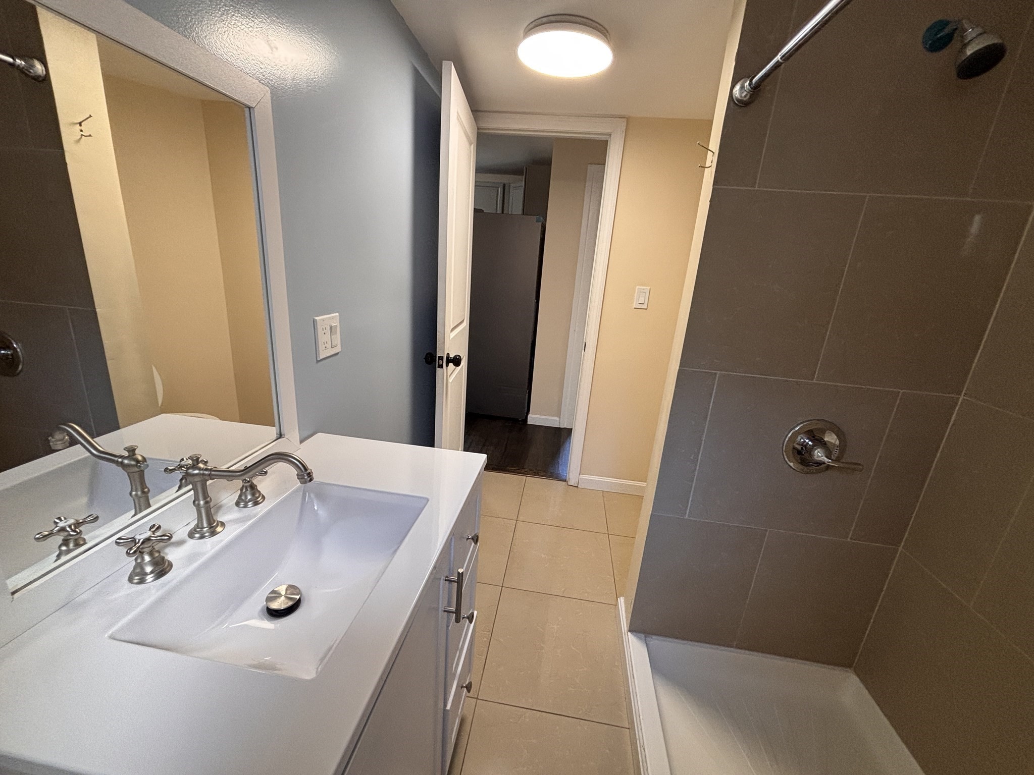 4 Crown St # 2 Property Photo 16