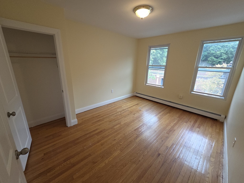 247 Washington St Property Photo 6