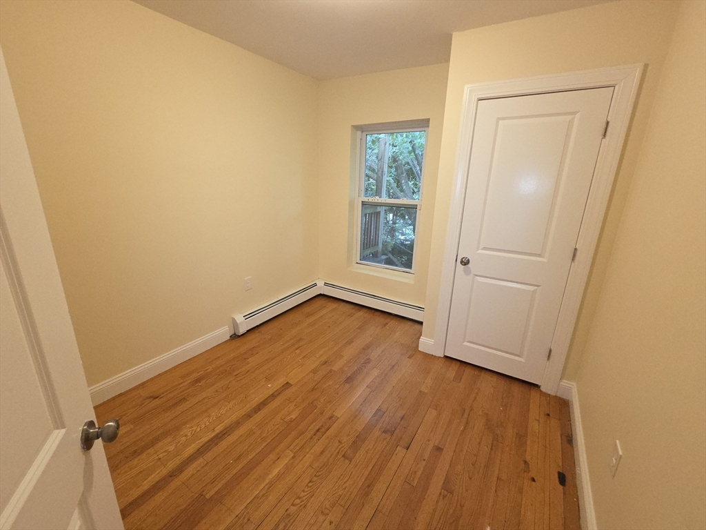 247 Washington St Property Photo 9
