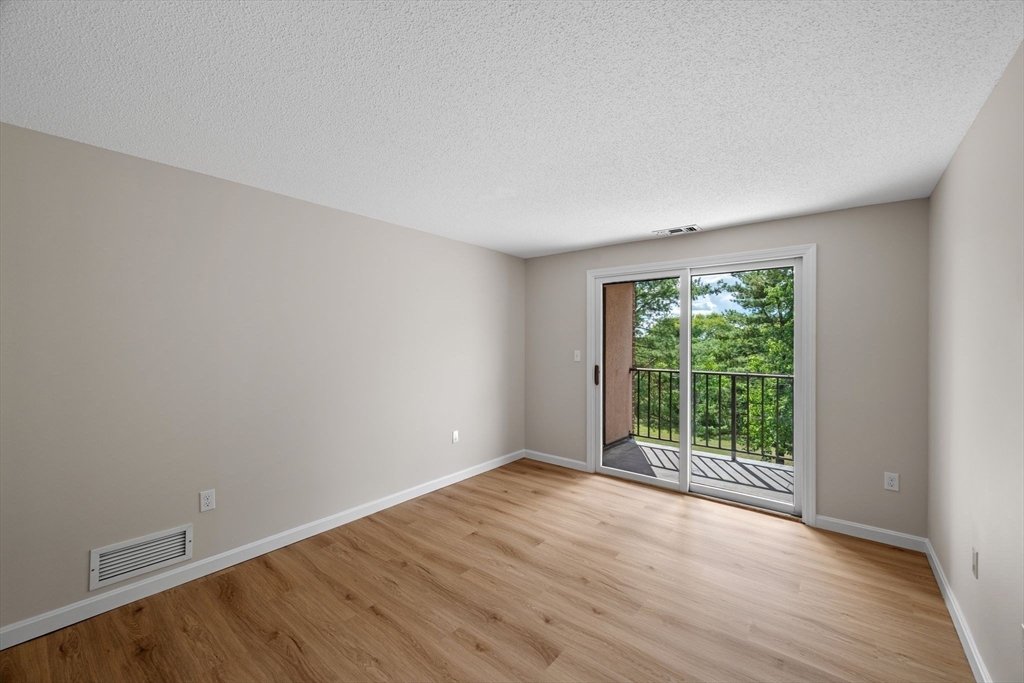 12 Ledgewood Way # 16 Property Photo 17