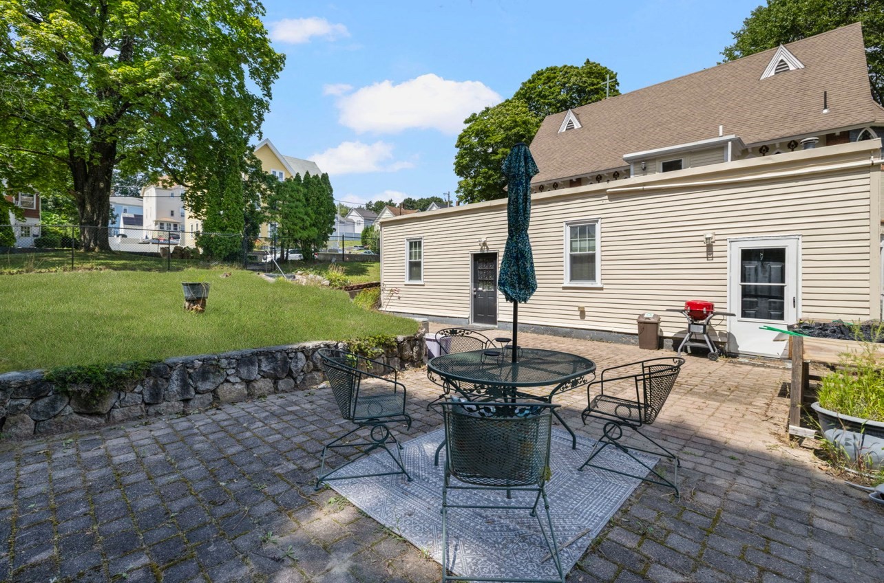 576 Fairmount St Property Photo 30