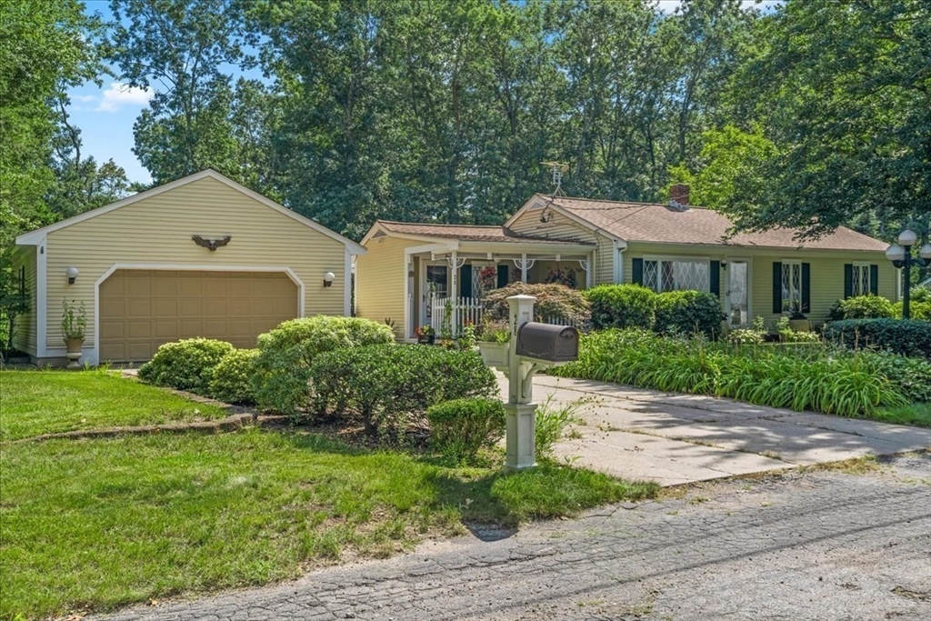 28 Lawrence Rd Property Photo 3