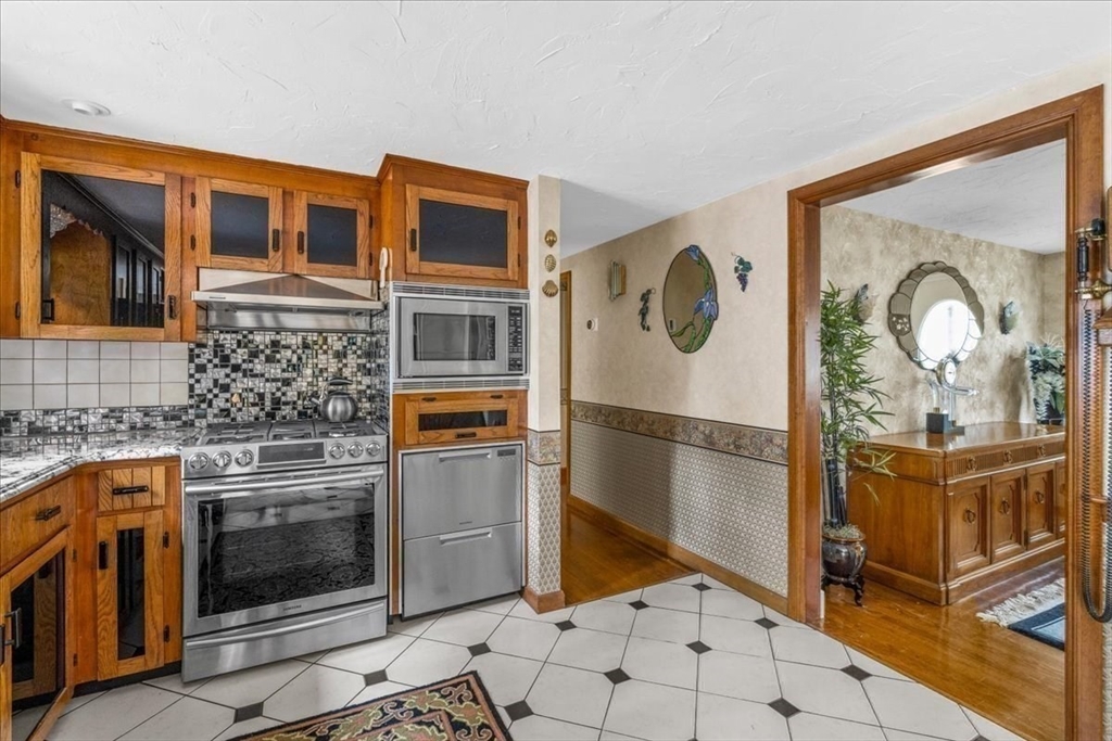 28 Lawrence Rd Property Photo 13
