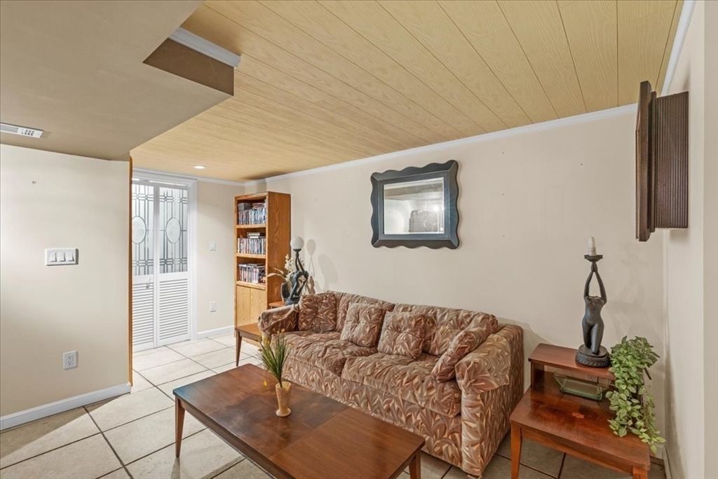 28 Lawrence Rd Property Photo 25
