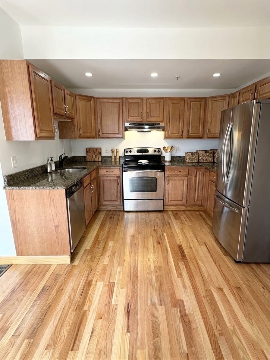 99 Pearl Ave # 1 Property Photo 6