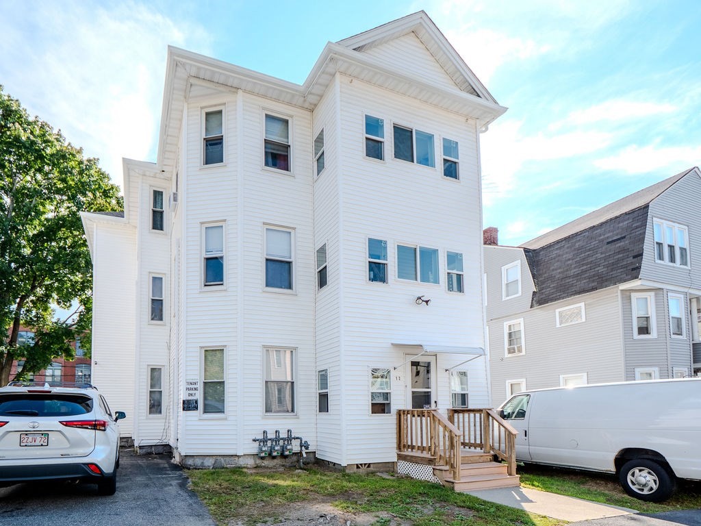 12 Ives St Property Photo 2