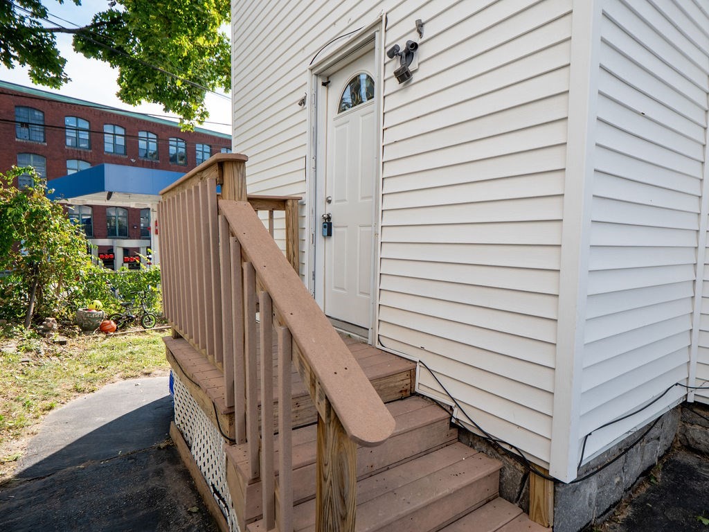 12 Ives St Property Photo 4