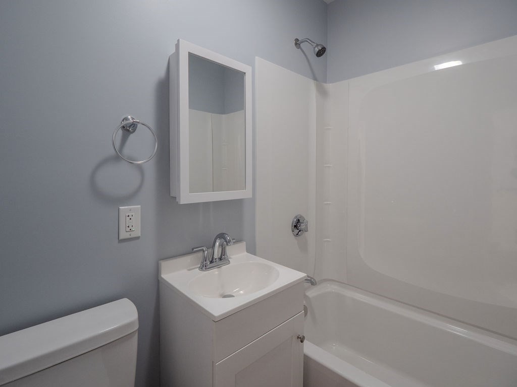 12 Ives St Property Photo 13