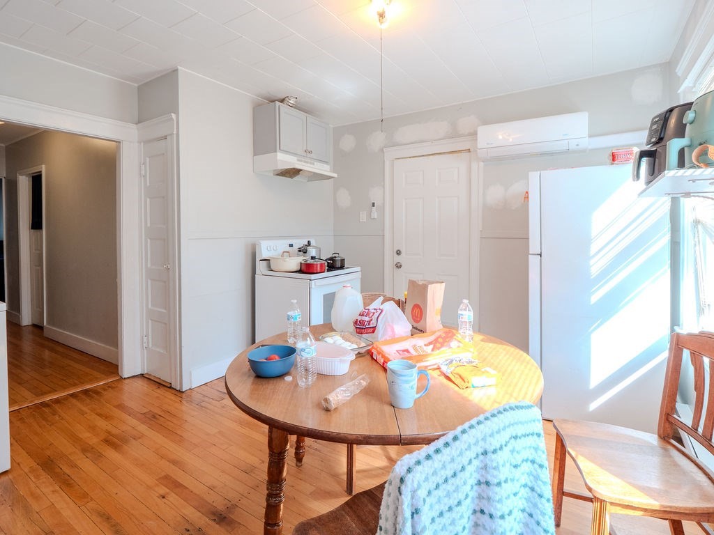 12 Ives St Property Photo 22
