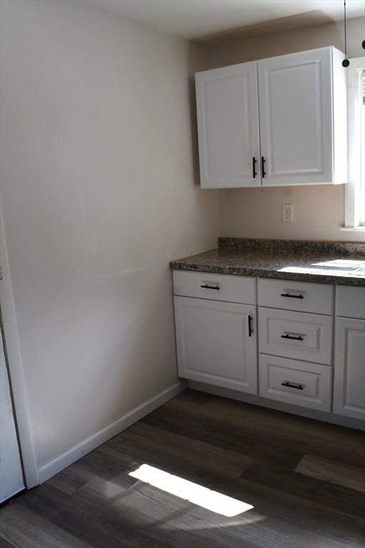 71 Colony Rd # 1b Property Photo 6