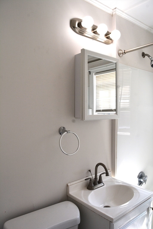 71 Colony Rd # 1b Property Photo 13