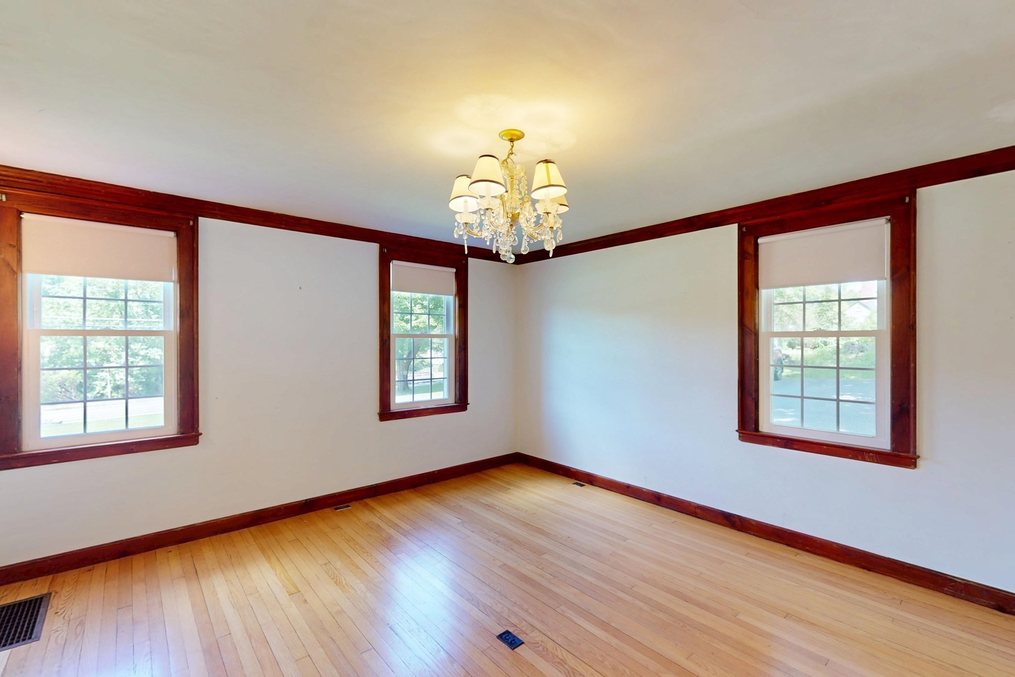 661 Bernardston Rd Property Photo 16