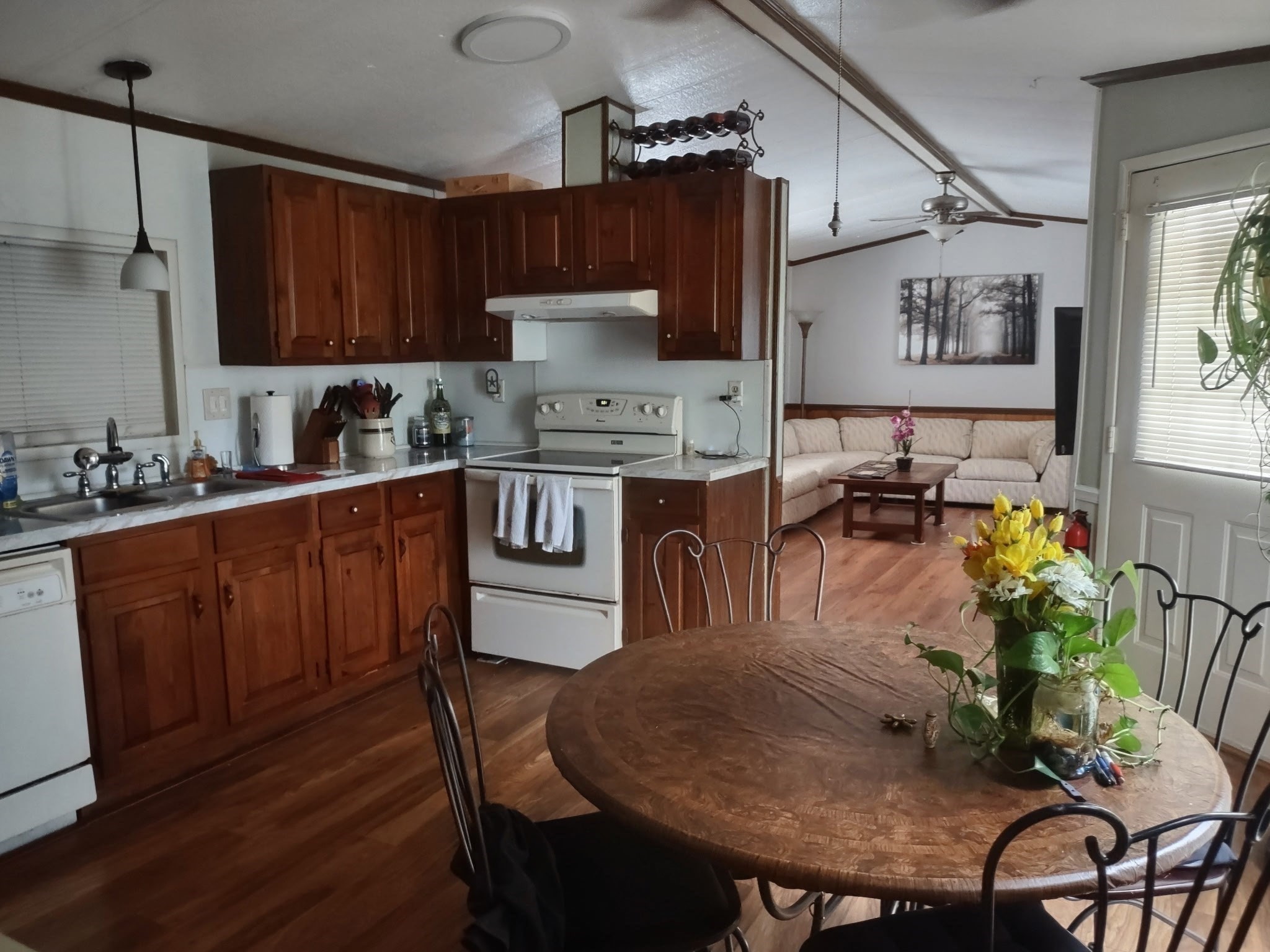 51 Pinehurst Drive Property Photo 3