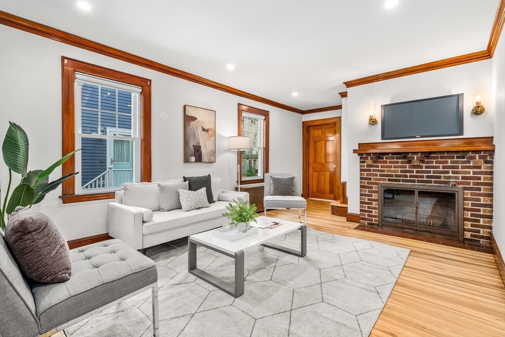 260 Hillside Avenue Property Photo 2