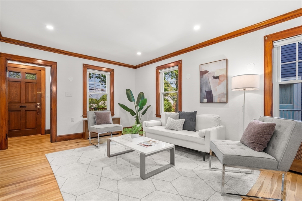 260 Hillside Avenue Property Photo 3