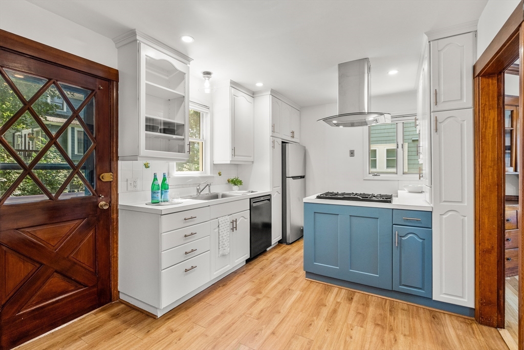 260 Hillside Avenue Property Photo 9