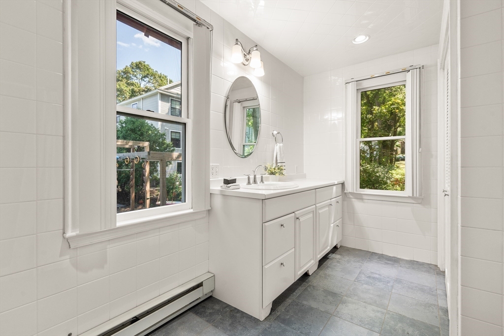 260 Hillside Avenue Property Photo 15