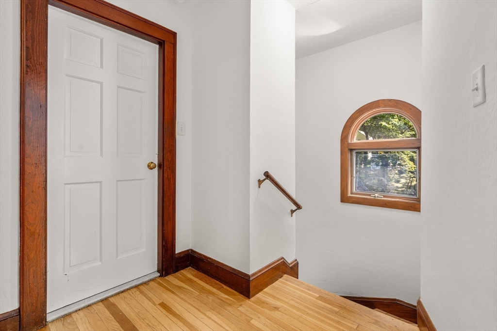 260 Hillside Avenue Property Photo 16