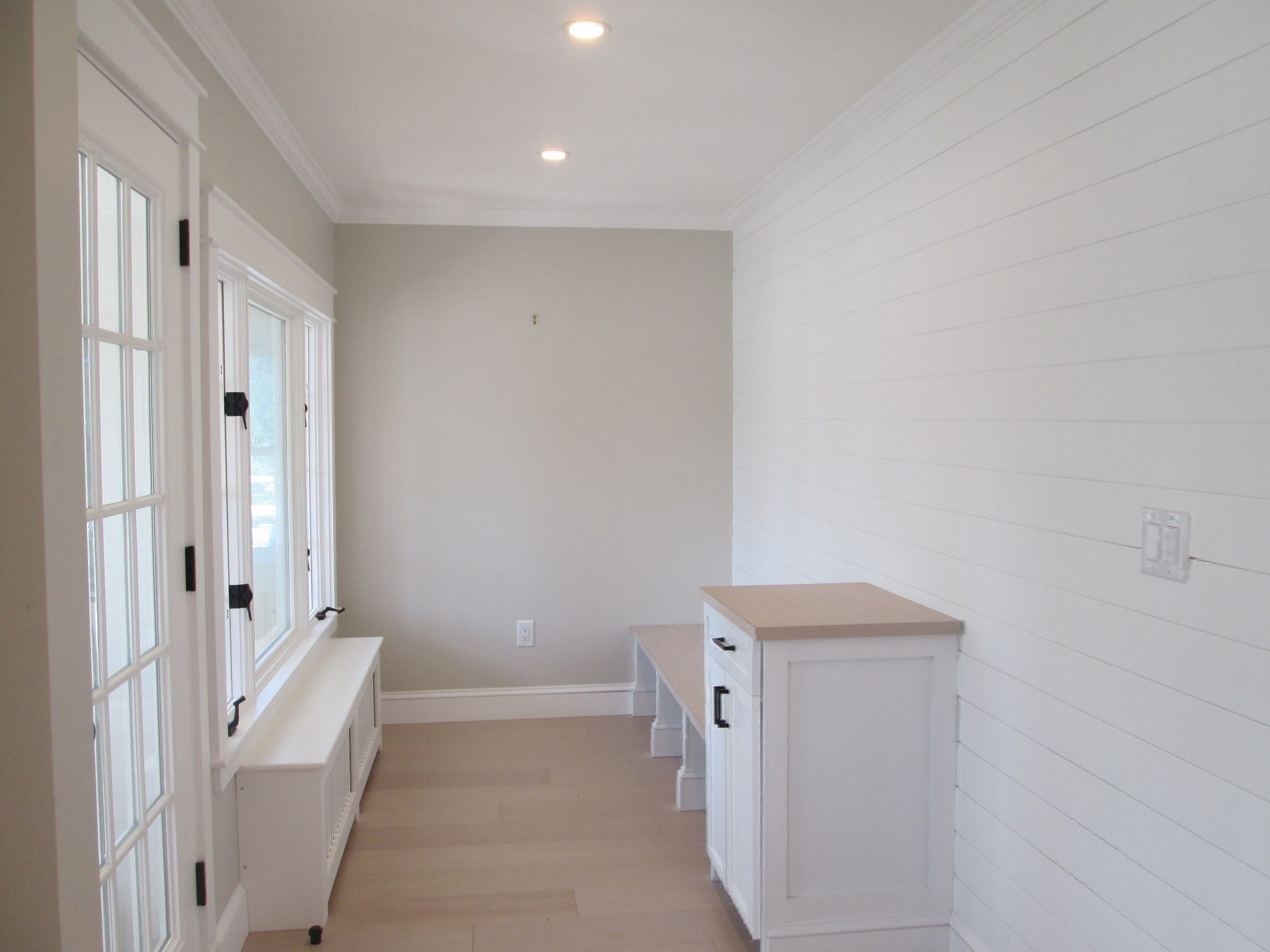 84 Tafts Ave. Property Photo 4