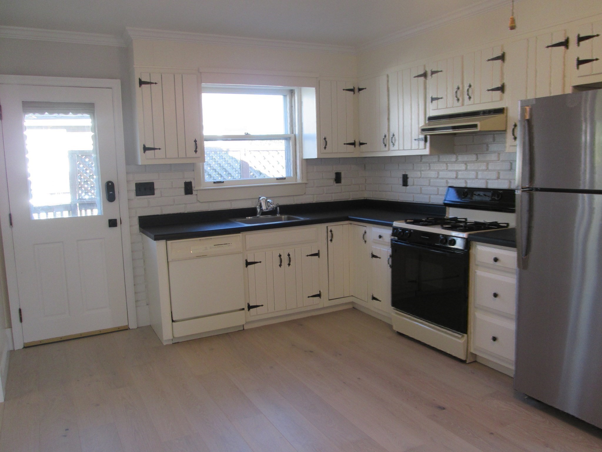 84 Tafts Ave. Property Photo 13