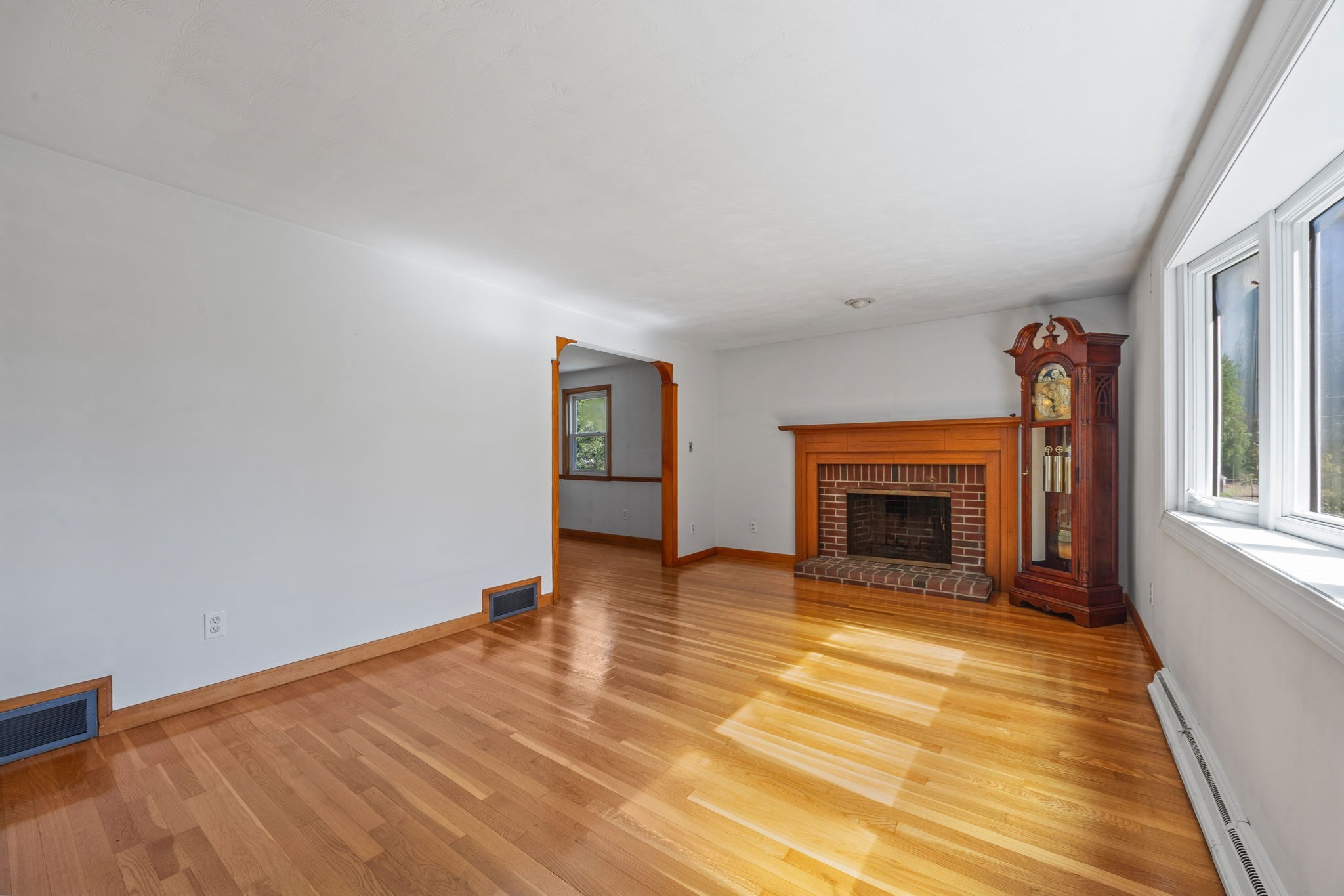12 Third St Property Photo 4