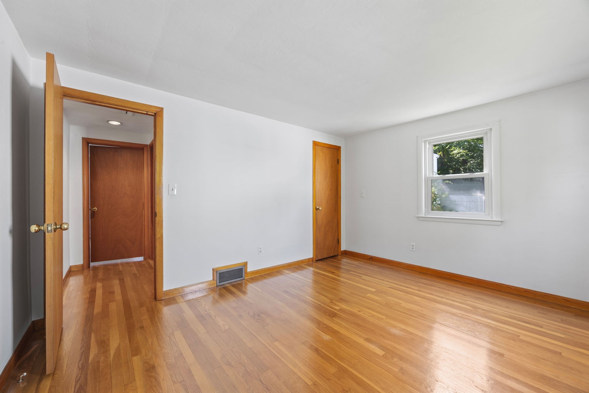 12 Third St Property Photo 13
