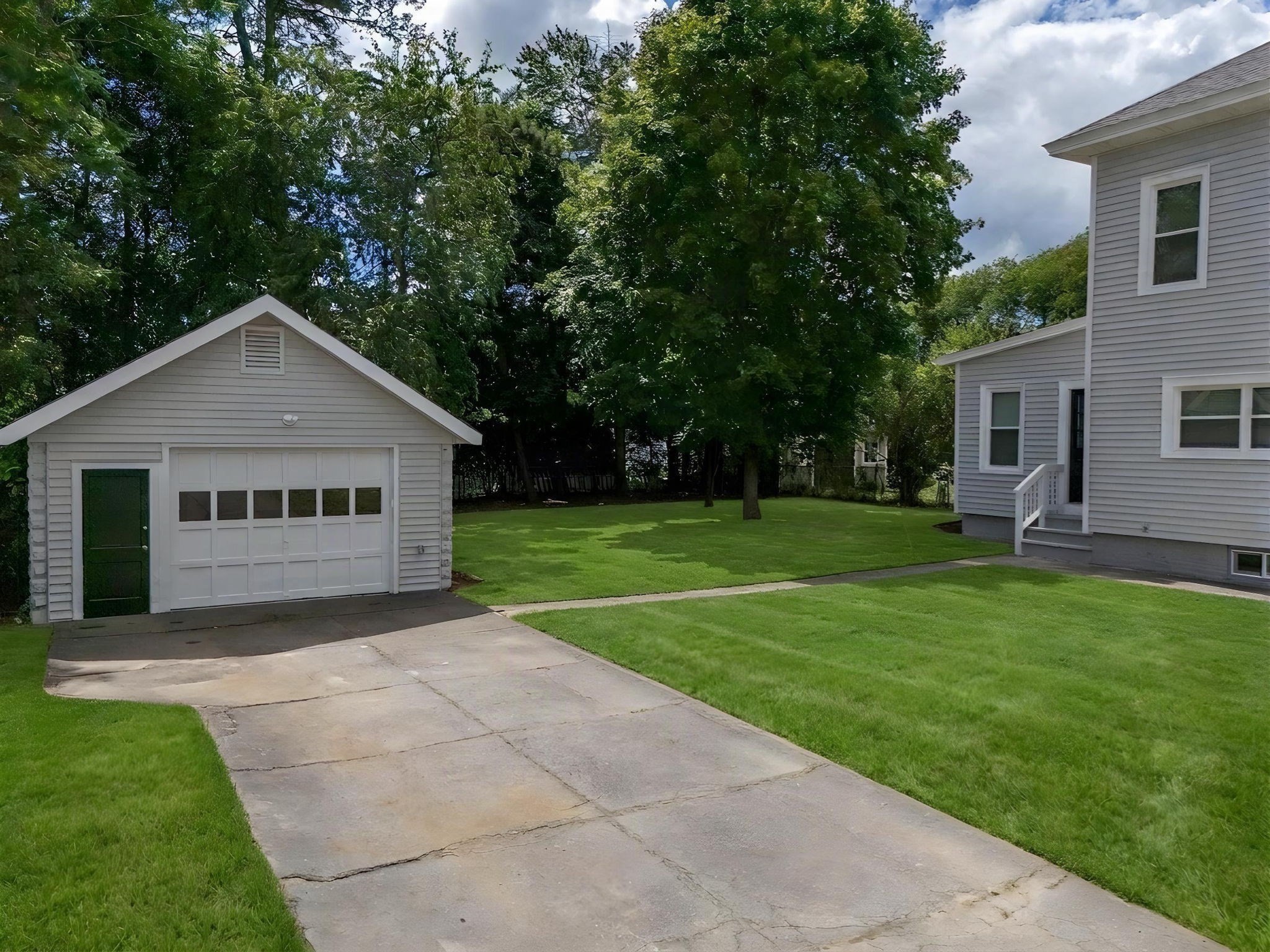 43 Laurel St Property Photo 34