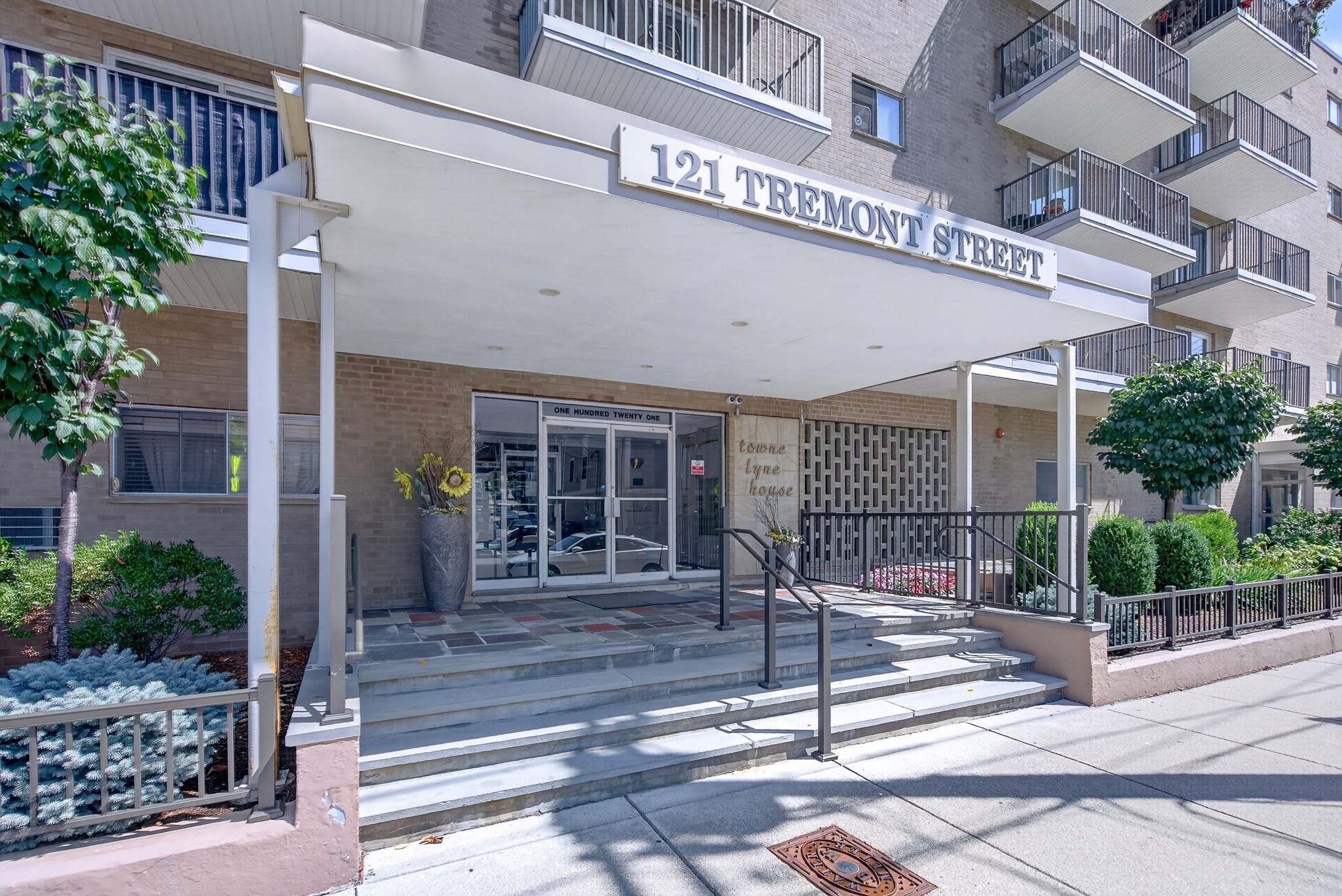 121 Tremont St # C6 Property Photo 2