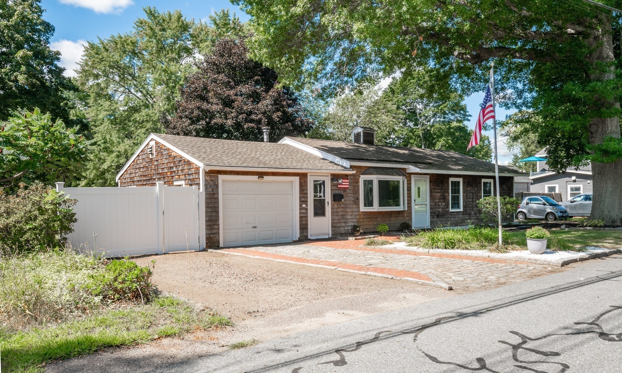 42 Avery Street Property Photo 2