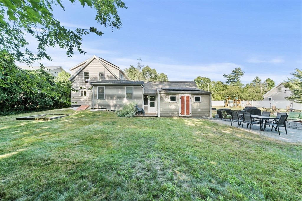 119 Spring St Property Photo 25