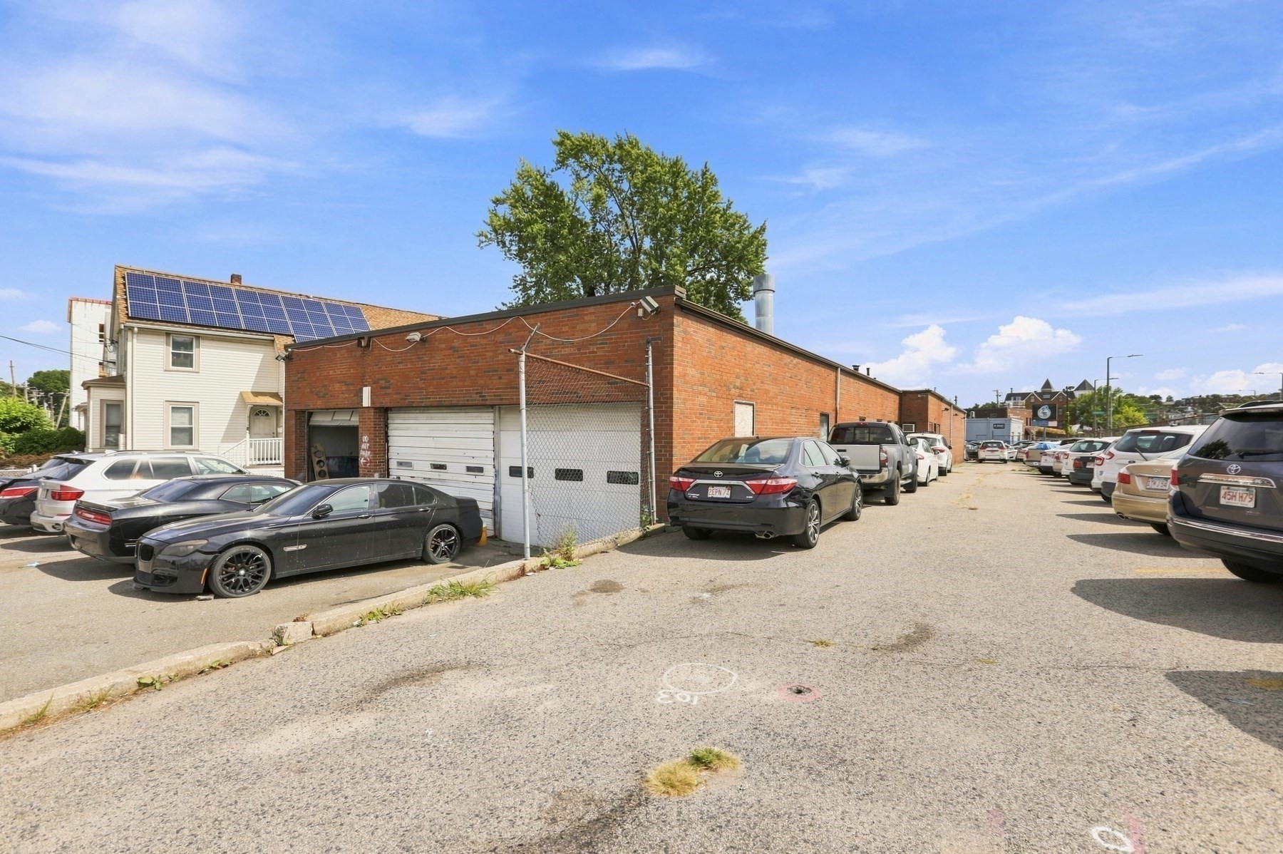 76 Christopher St Property Photo 15