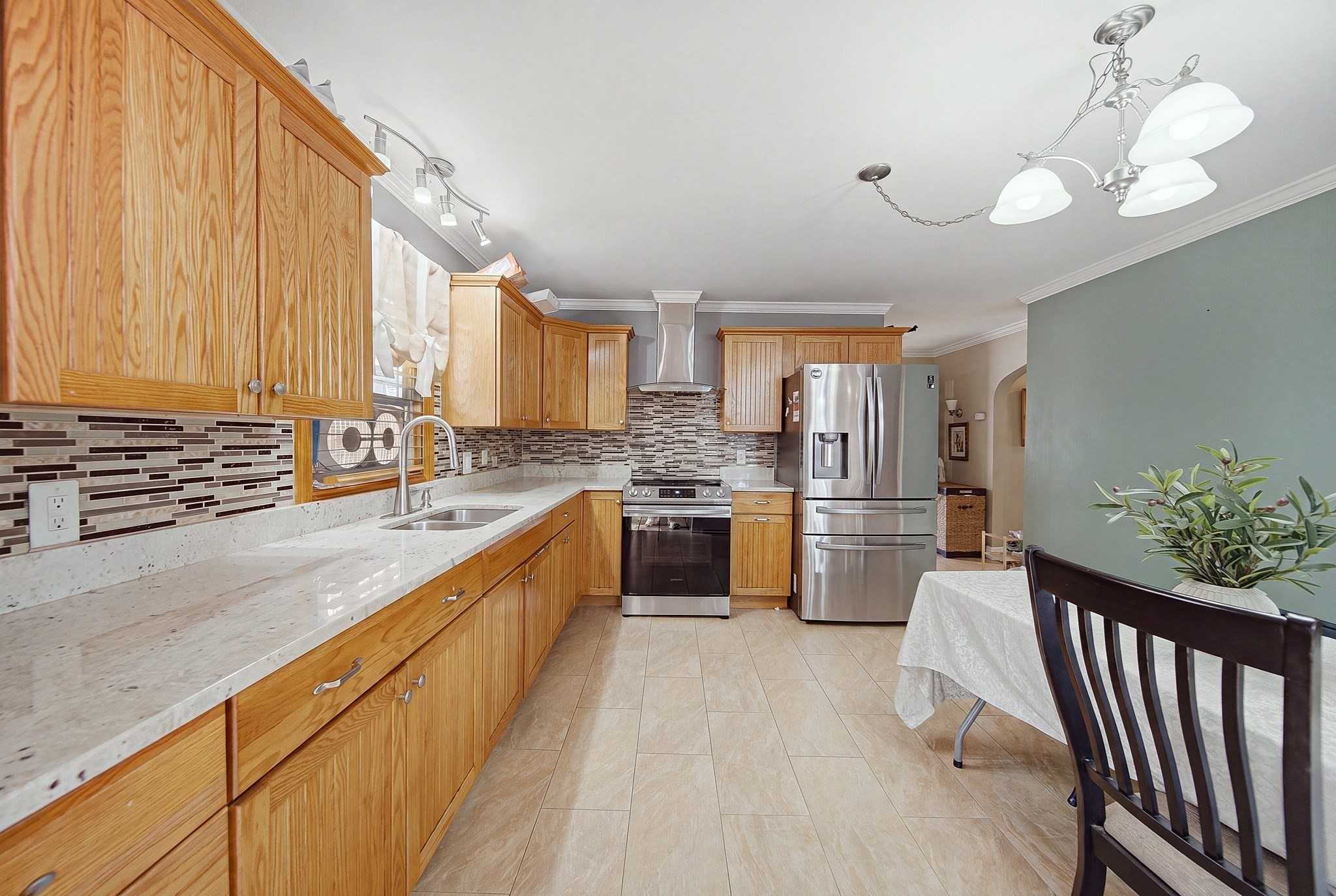 120 Leroy Ave Property Photo 1