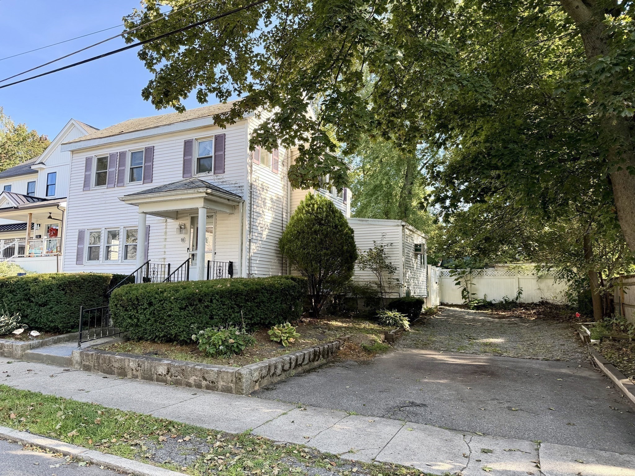 18 Flint Ave Property Photo 5