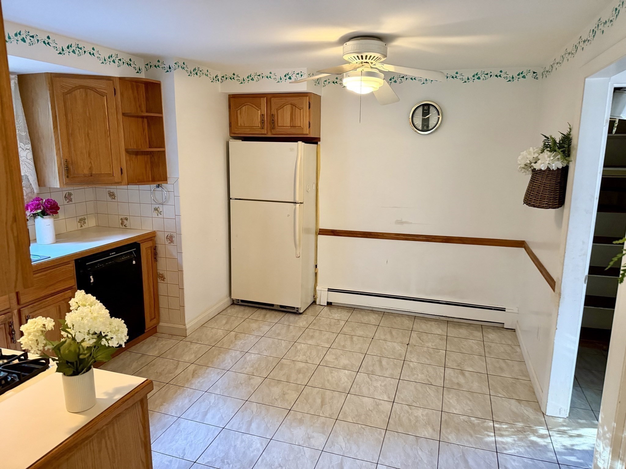 18 Flint Ave Property Photo 9