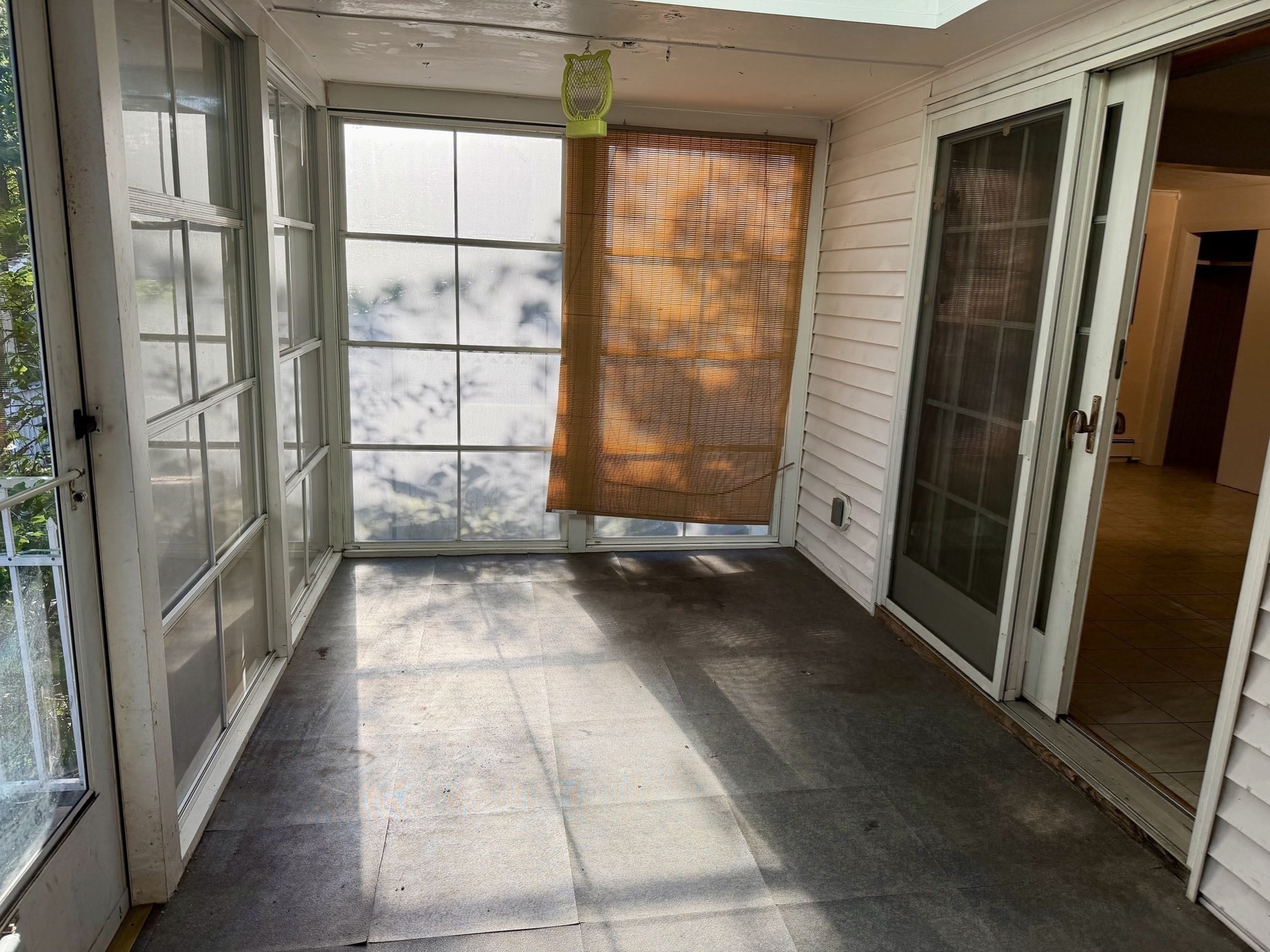 18 Flint Ave Property Photo 11