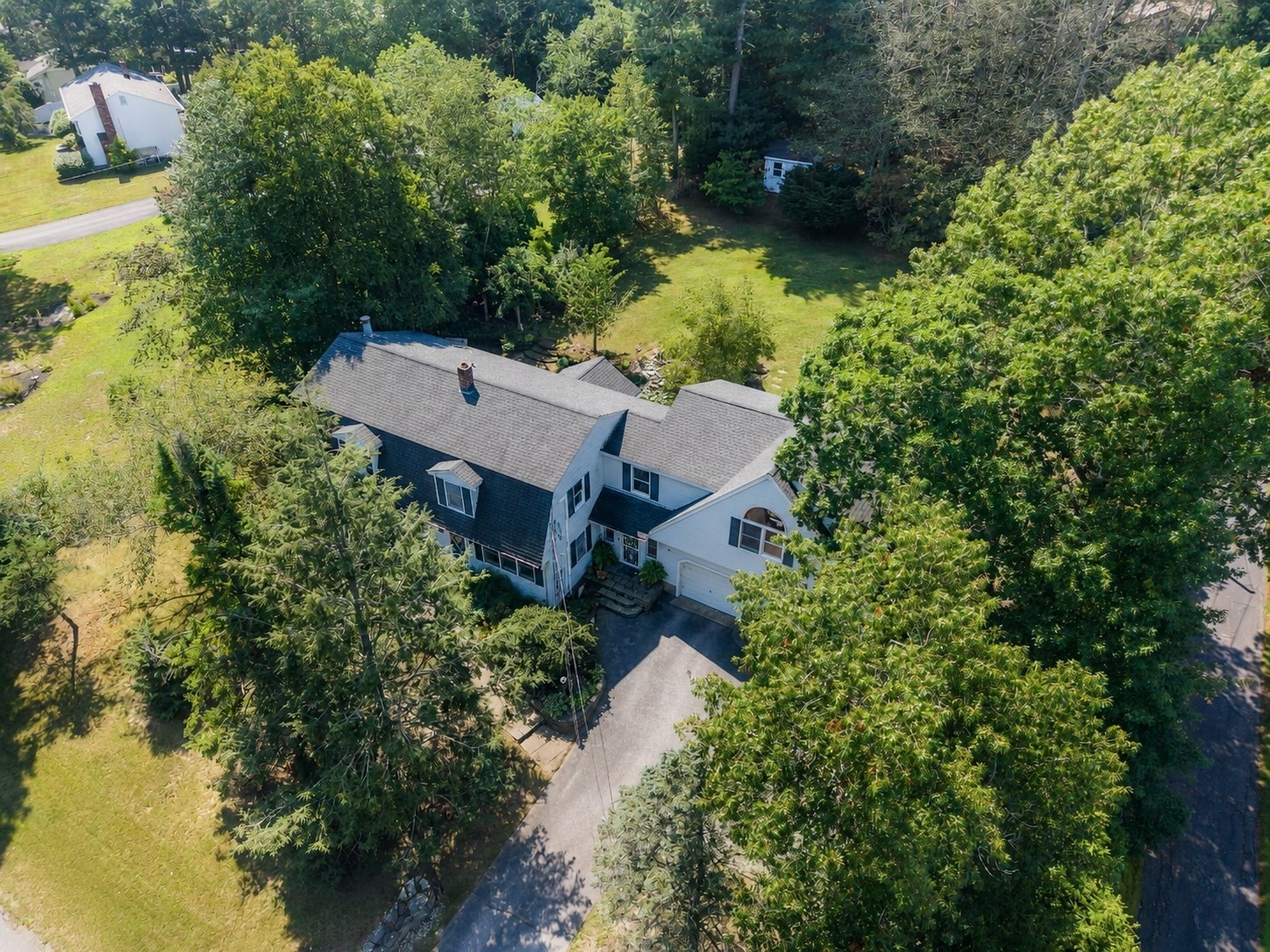 36 Pine Street Property Photo 2