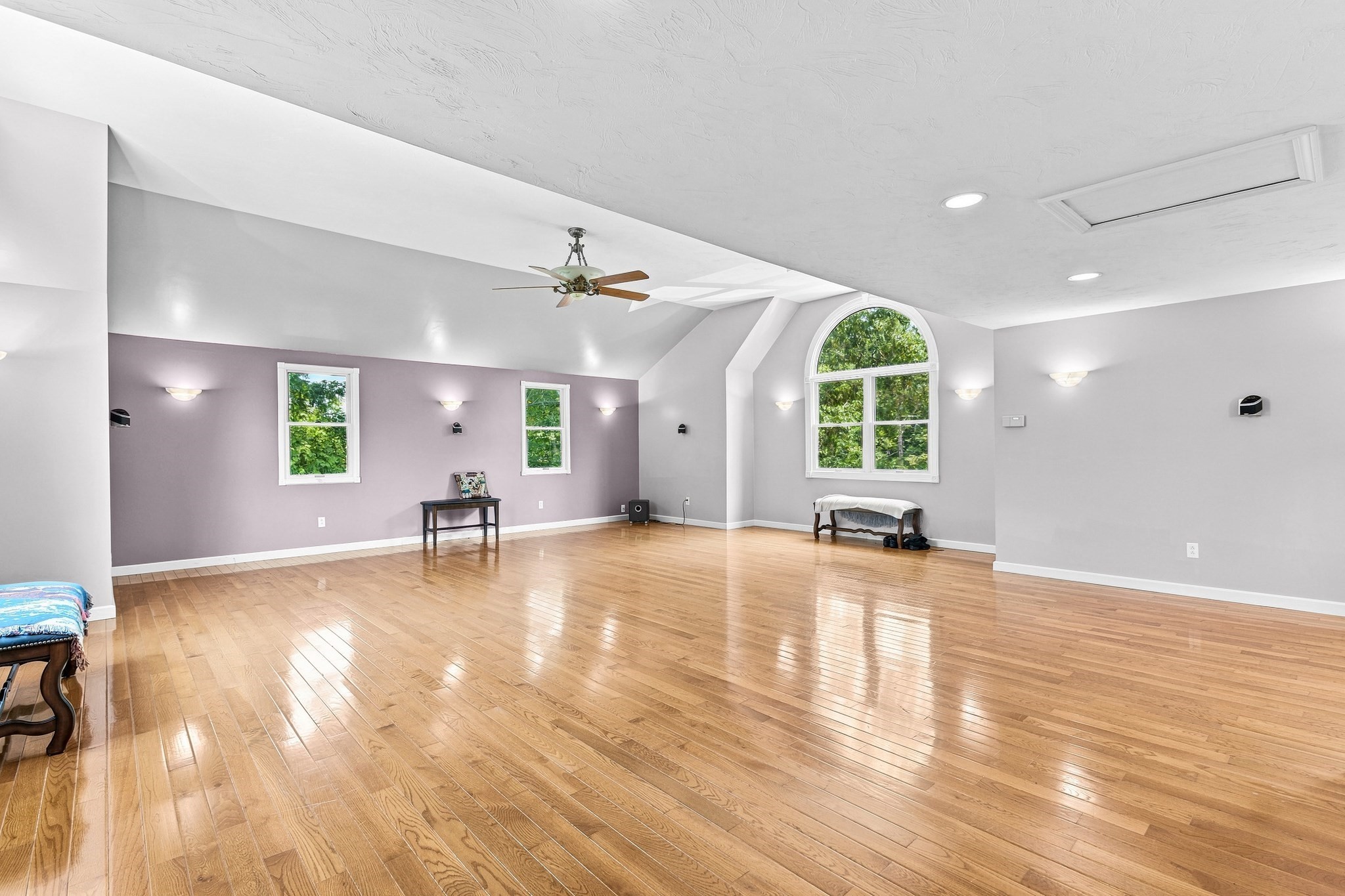 36 Pine Street Property Photo 12