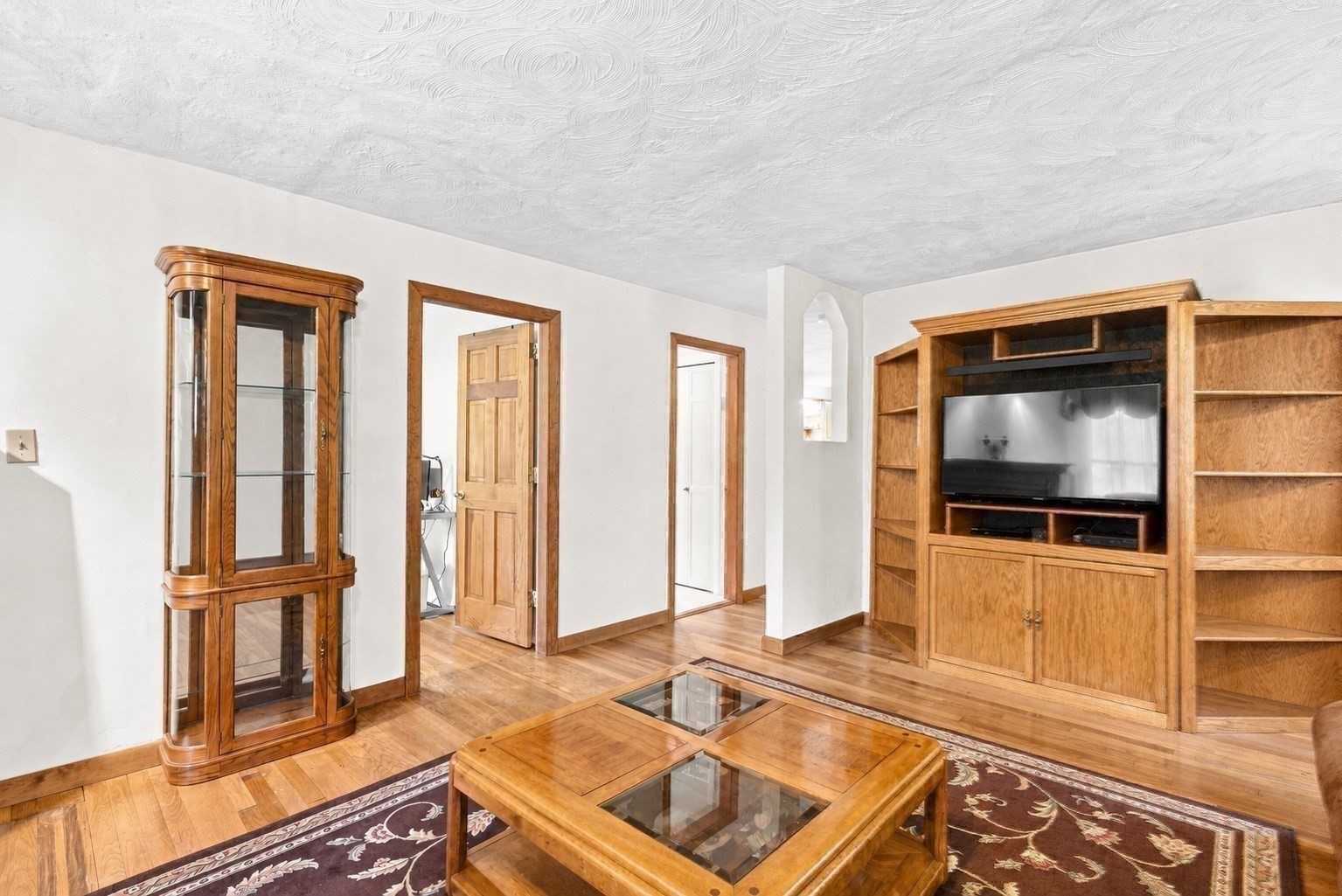 36 Pine Street Property Photo 25
