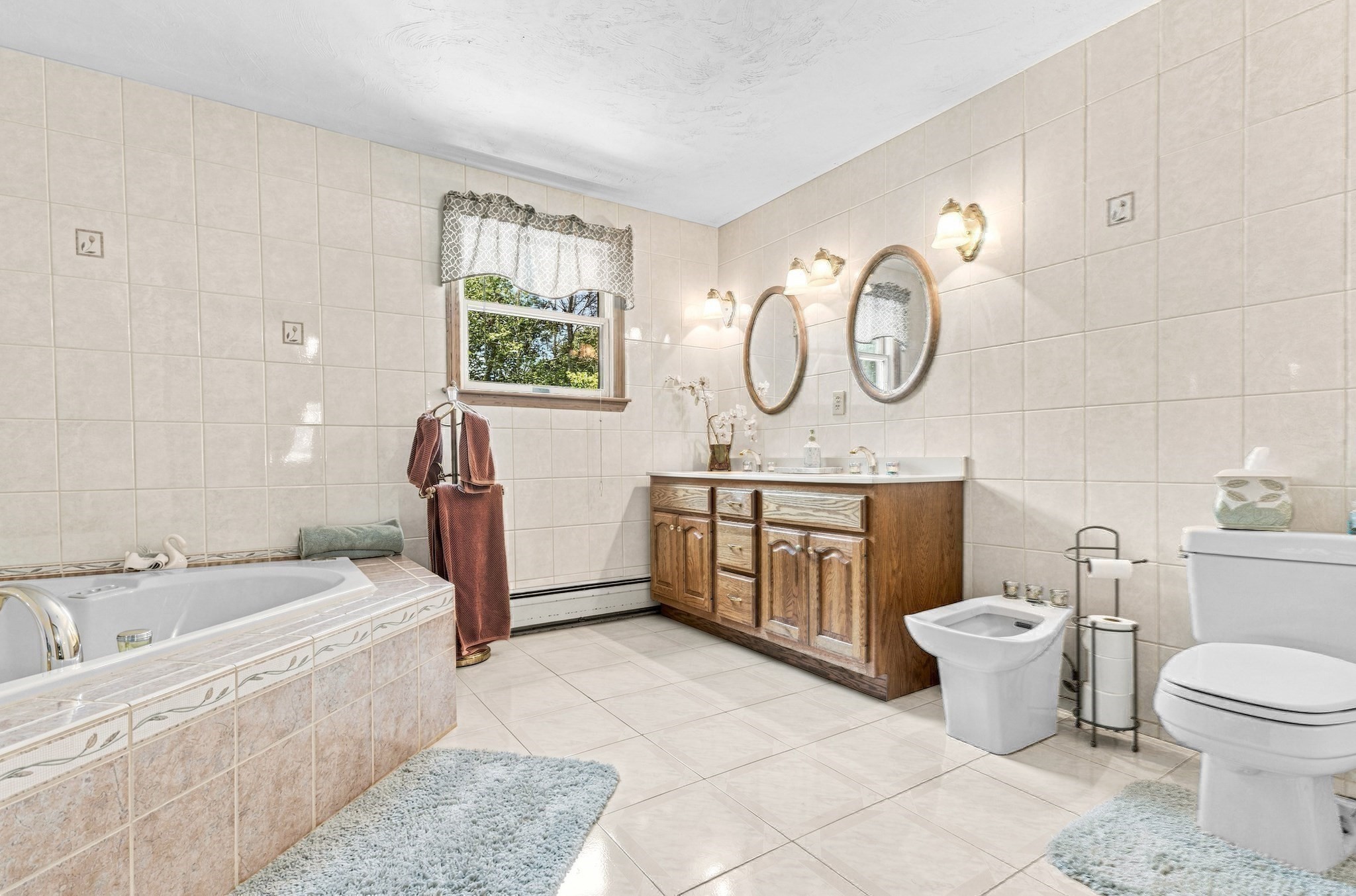 36 Pine Street Property Photo 35