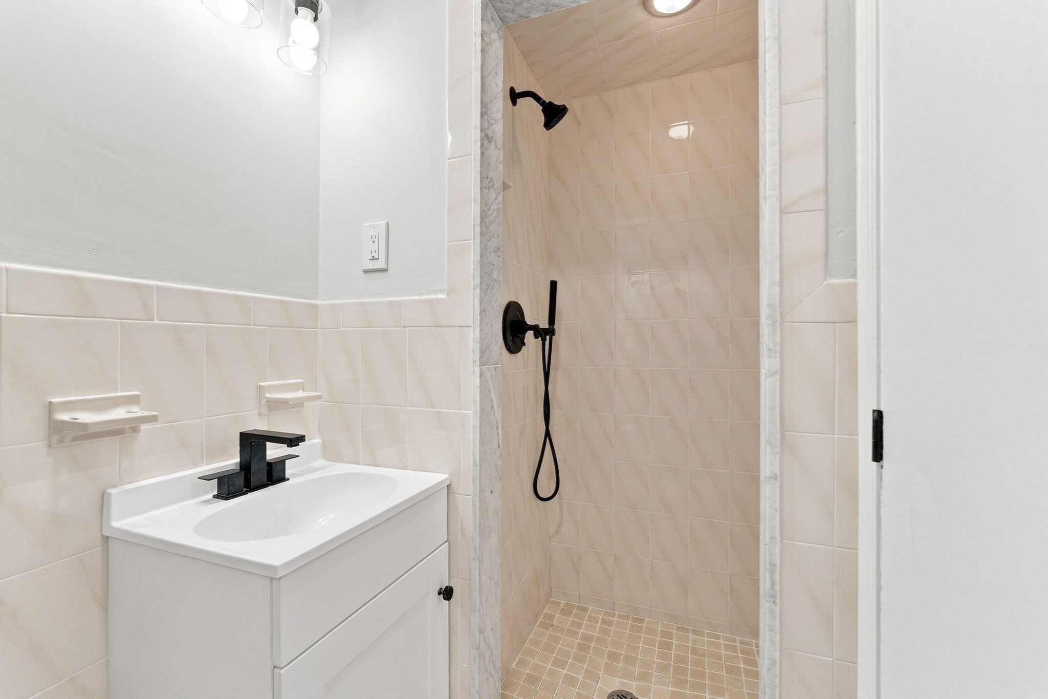9 Pavia Place Property Photo 21