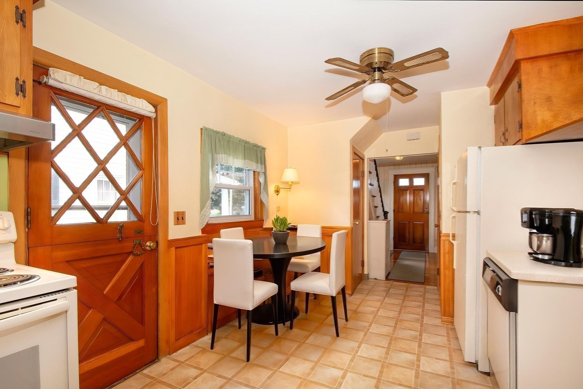 10 Elmlawn Rd Property Photo 14