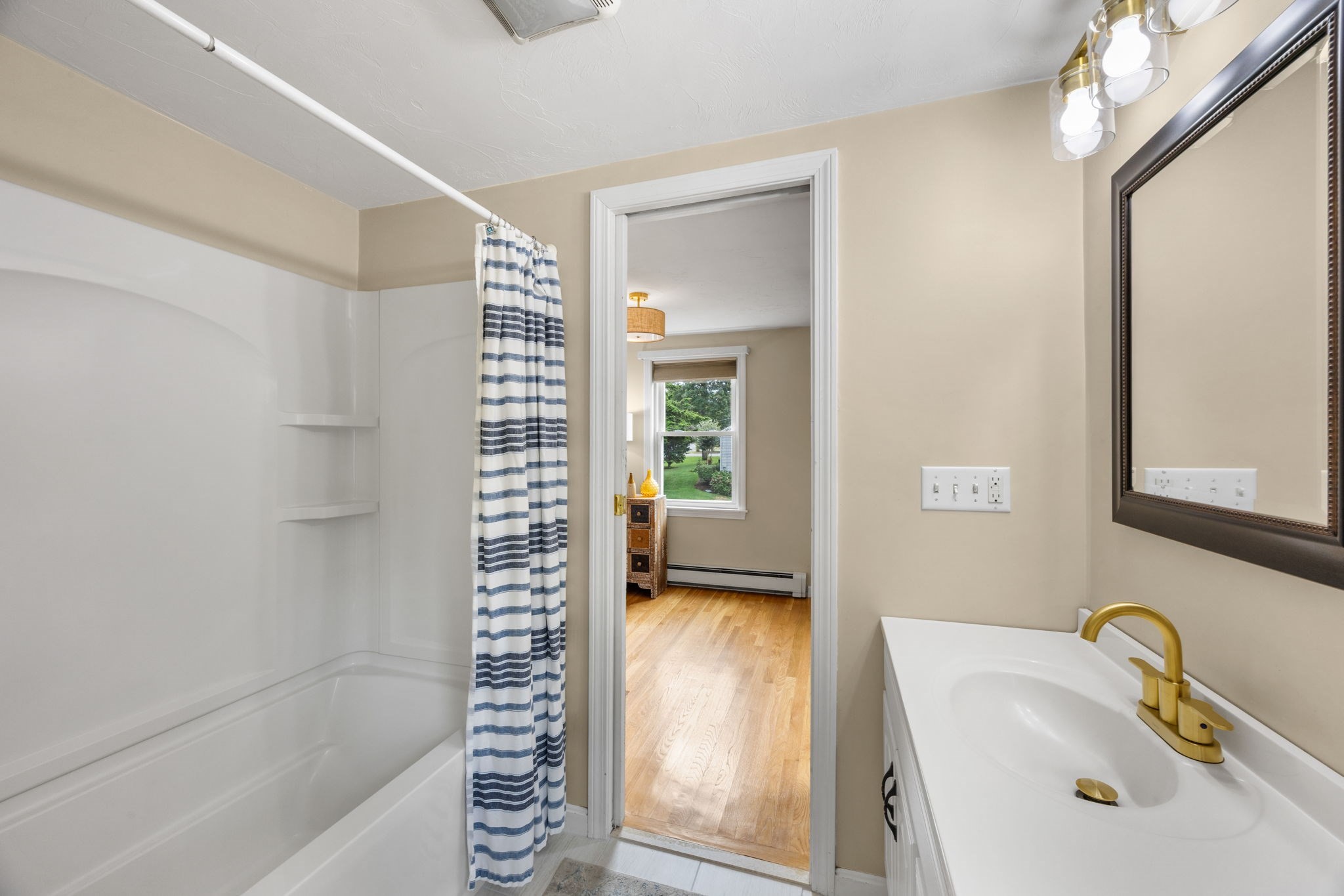 33 Lakefield Rd Property Photo 16