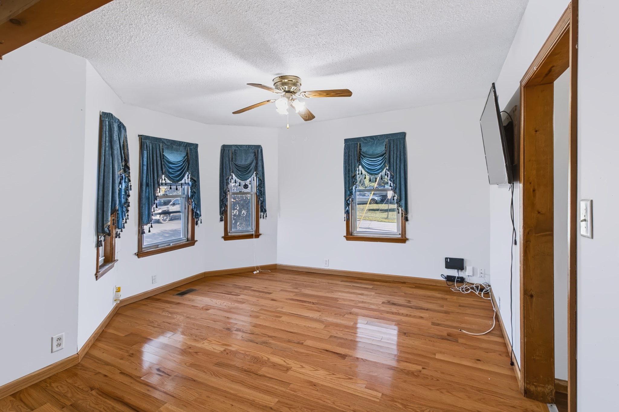 112 Quebec St Property Photo 3