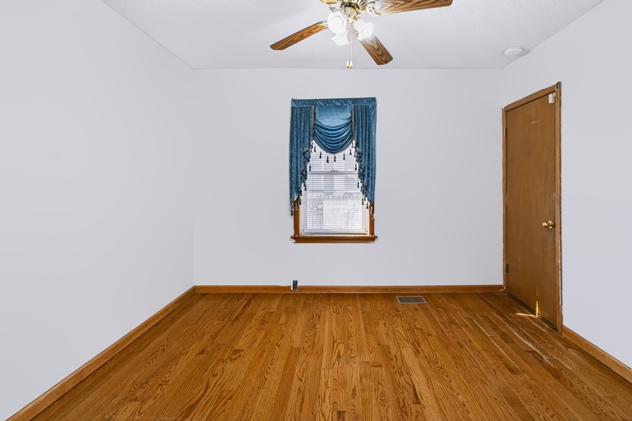 112 Quebec St Property Photo 7