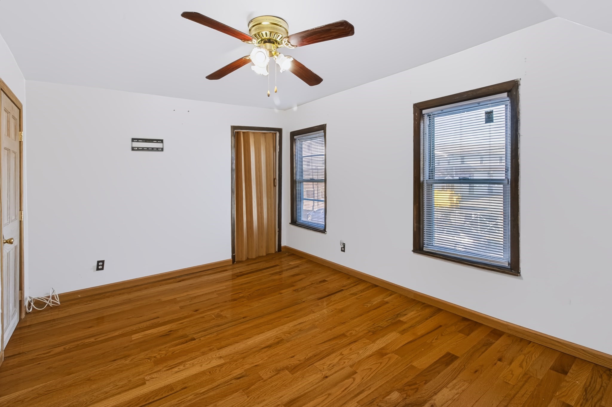 112 Quebec St Property Photo 18