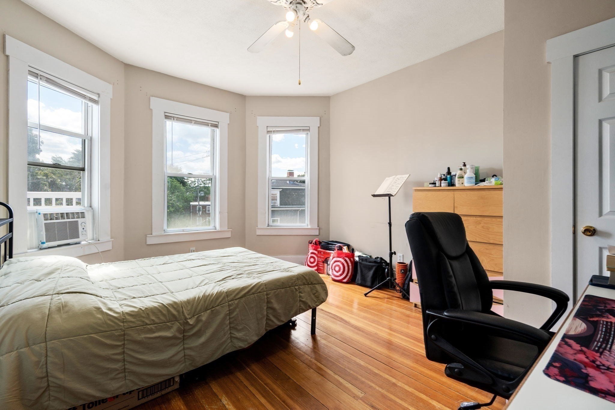 93 Easton Street Property Photo 12